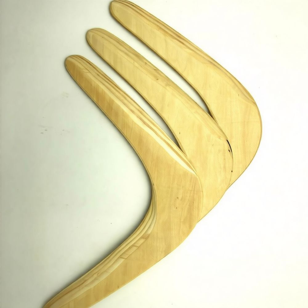 Hand Polished Wooden Boomerang - Sports Equipment In Flight recension och pris